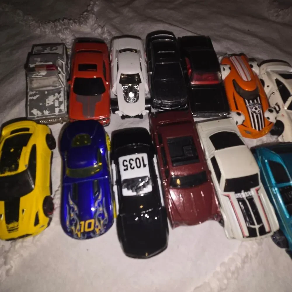 Hot Wheels cool lot